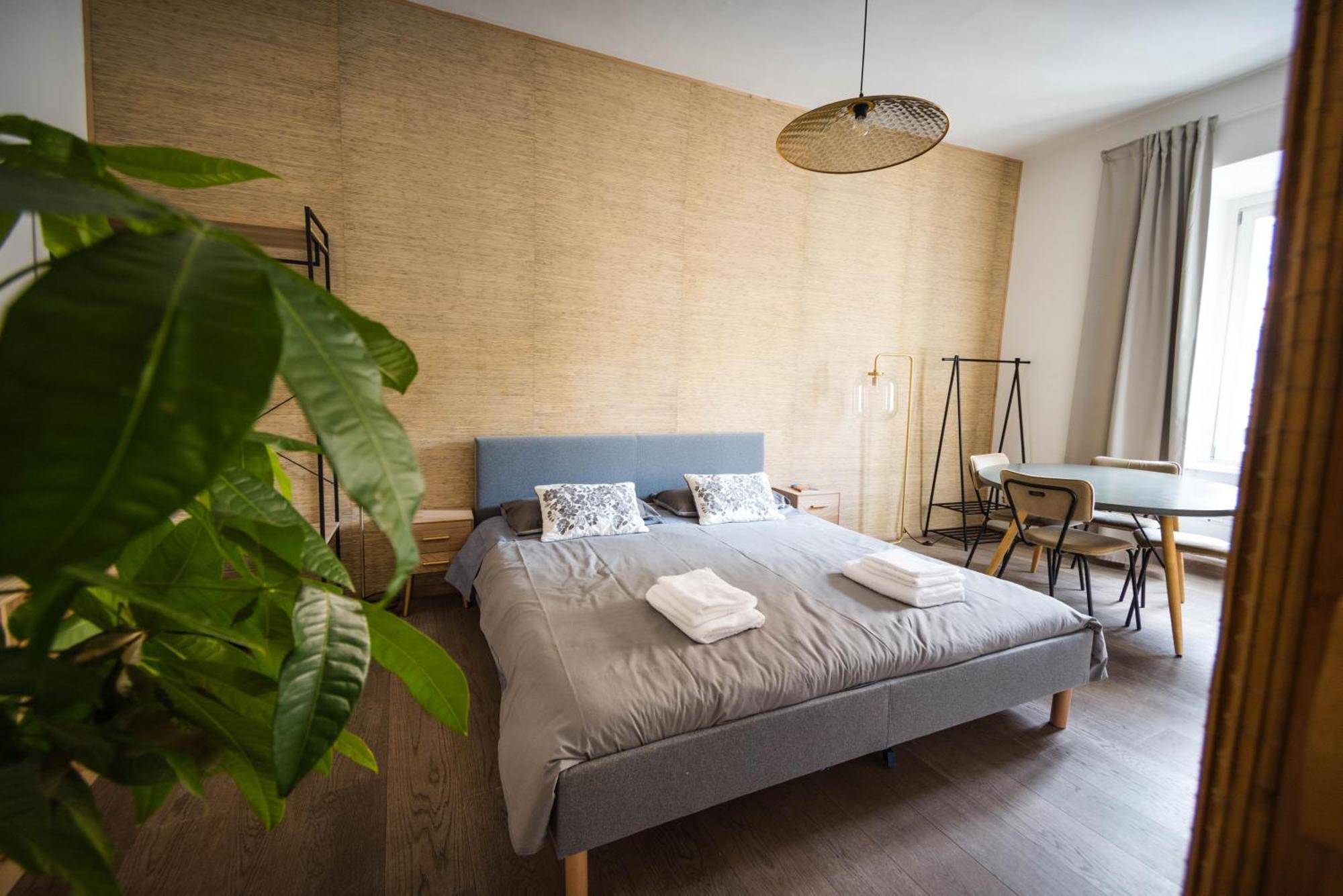 Domus Febo - Ottaviano Suites Rome Bagian luar foto